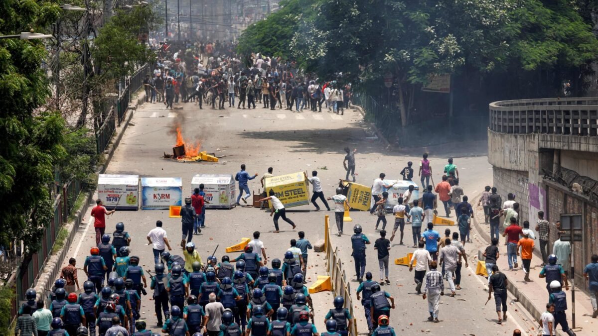 উবাইদুলকে কোপানোর বর্ণনা দিলেন বোন, ট্রাইব্যুনালে সাক্ষ্য